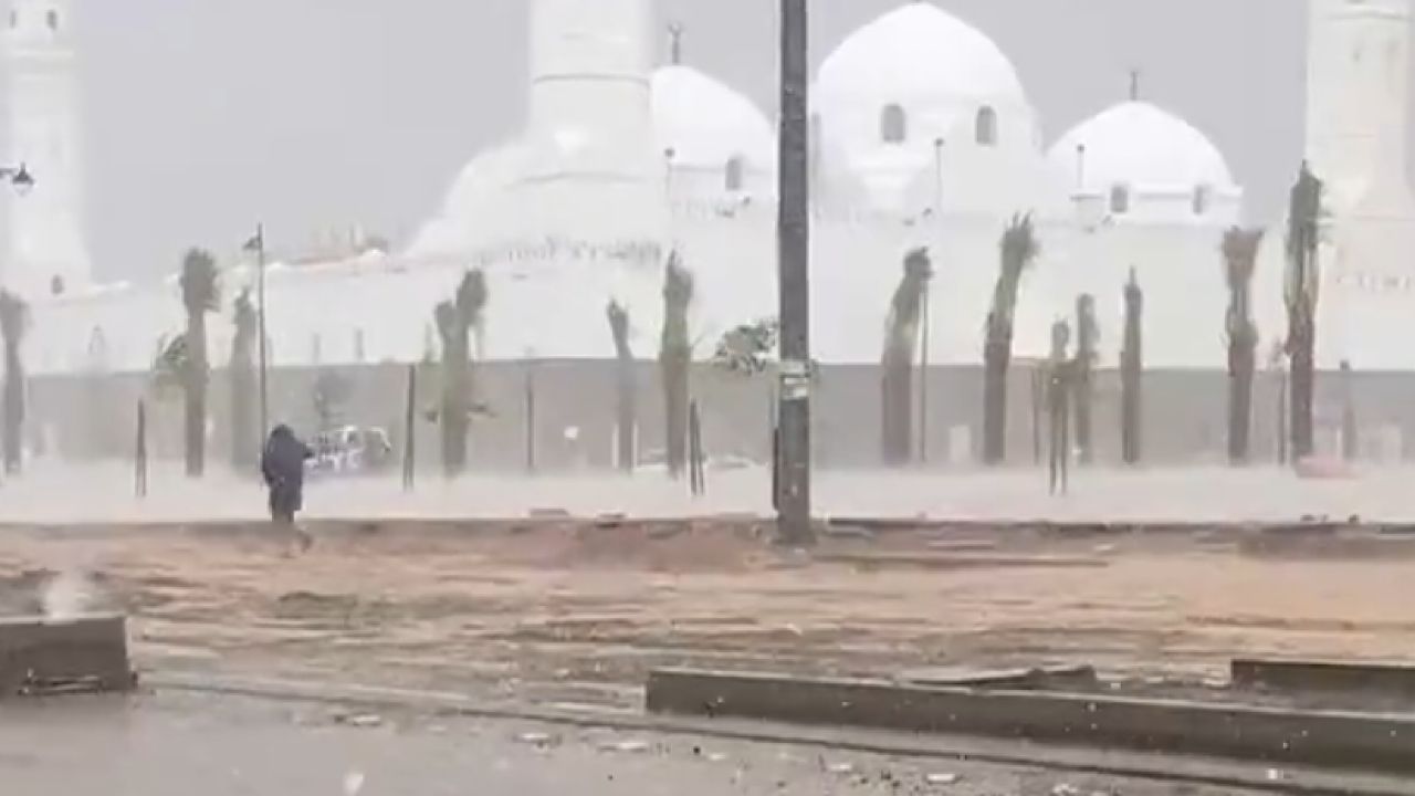 البرد الشديد ..متى يكون عذرا لترك الصلاة في المسجد؟ 