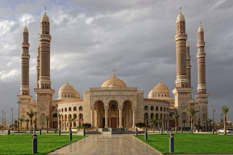 جامع الصالح باليمن .. صرح علمي وتحفة إسلامية  